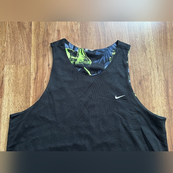 Nike Chameleon Tank Top - Black and Green - Picture 6 of 12